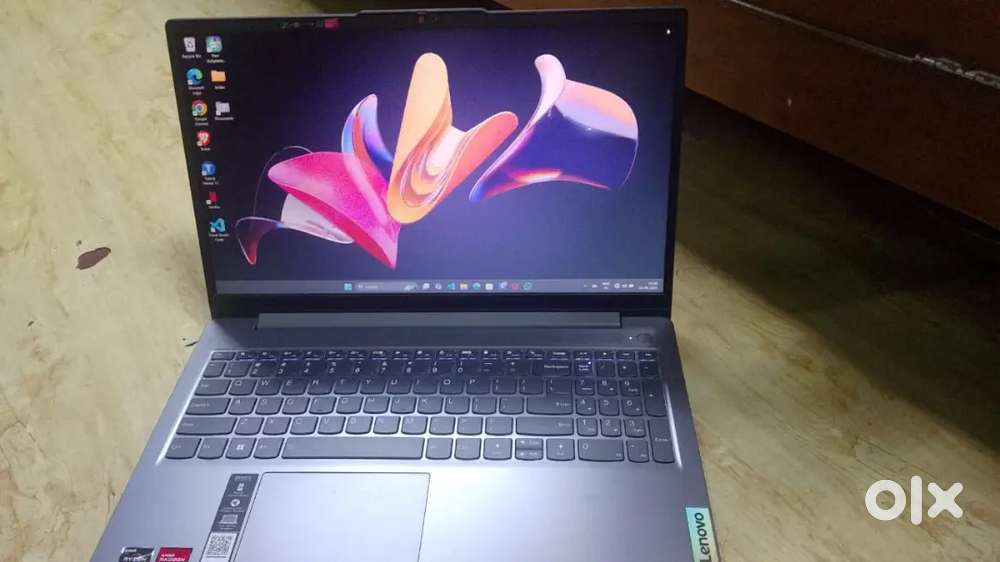 IdeaPad Slim 3 15ABR8, CPU: AMD RYZEN 5 5625U 2.3GHz