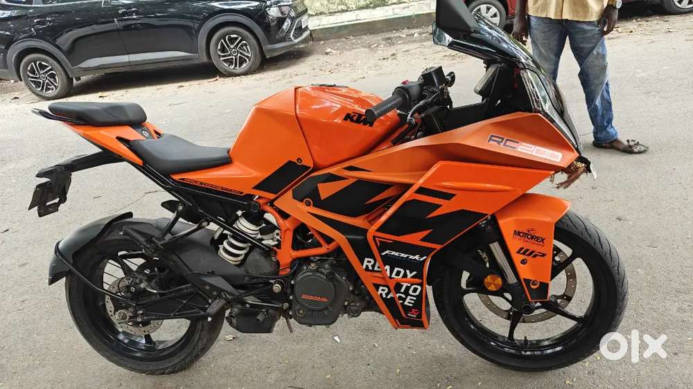 KTM RC 200 model 2023