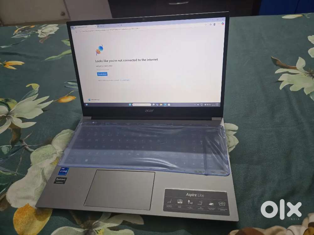 Acer i7 11th gen 3 months old (under warrenty)