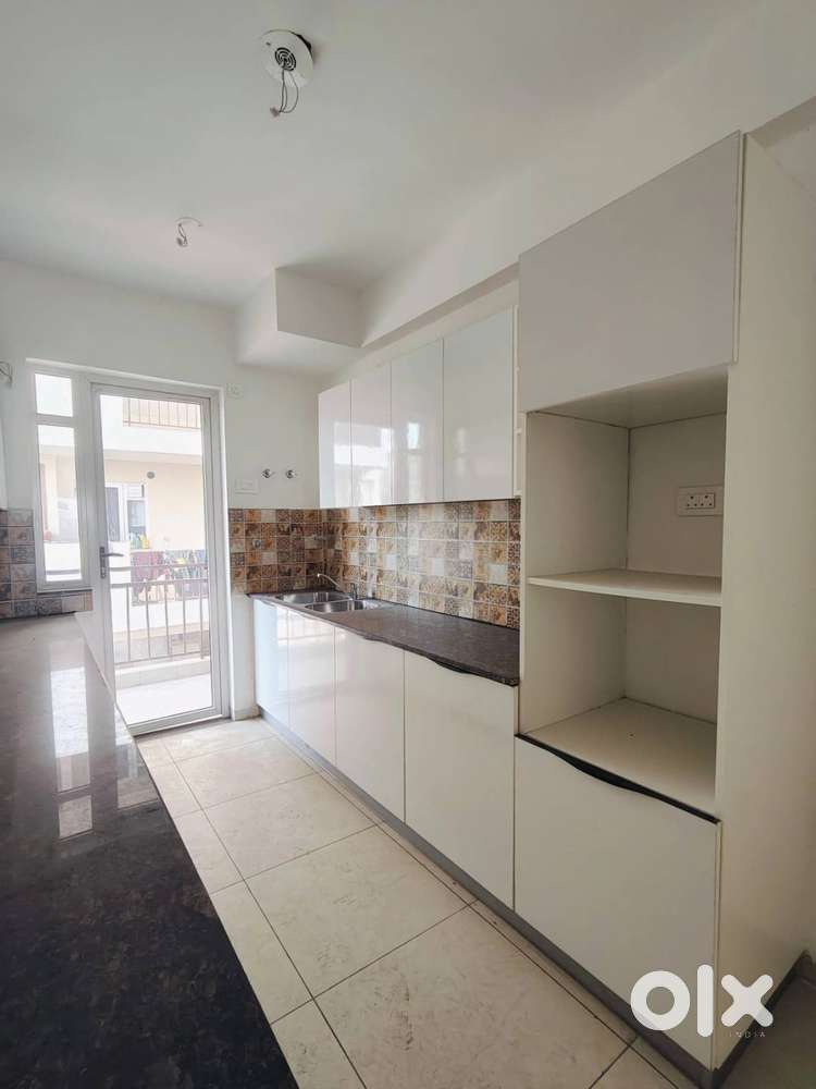 3BHK Semi-Furnished Flat for rent in Ambala Chandigarh Highway