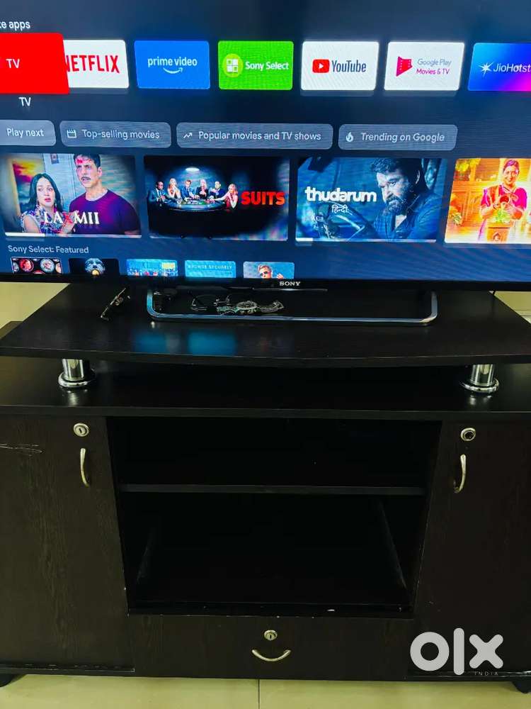 TV UNIT WITH STORAGE