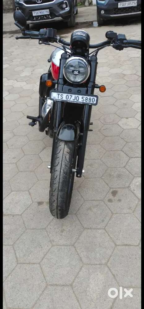 Java 42 bar neet and good condition single hand use kilometre 3500