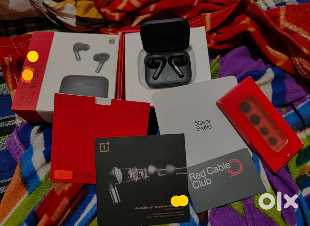 Oneplus buds pro 2r in mint condition