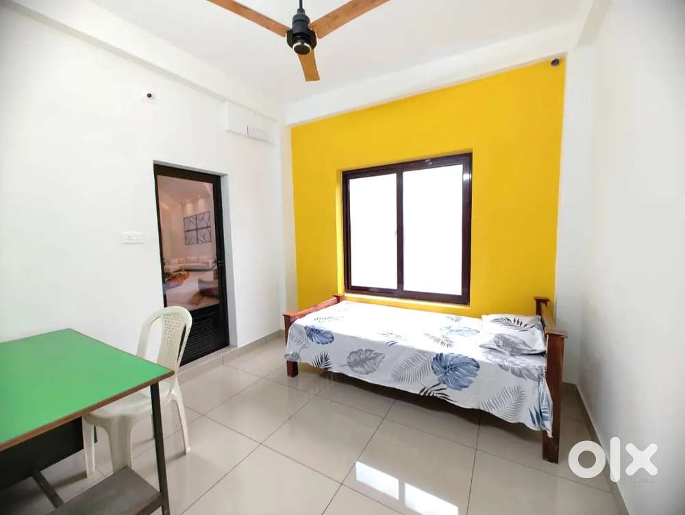 Room for gents near Statue/Palayam
