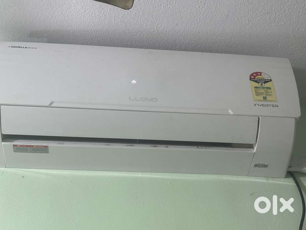 Llyod 1.5 Ton 3 star Invertor split AC(5 in 1 convertible)