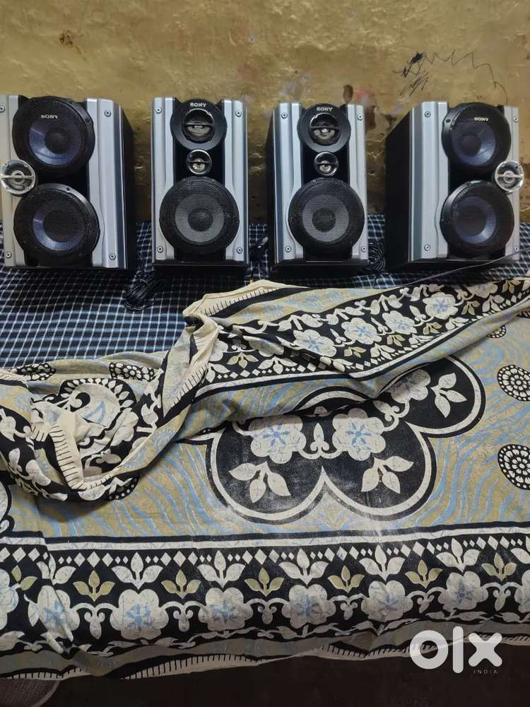 Sony MHC rv999d  6 speakers