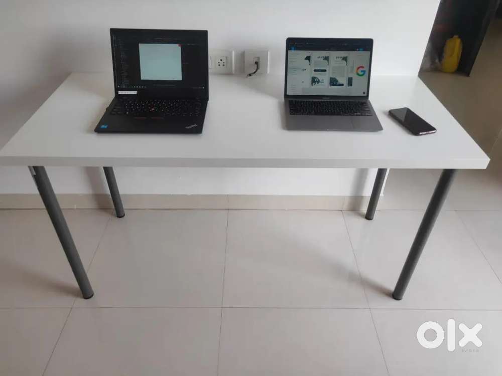 IKEA Branded Computer/Laptop/Study Table–140 ×40cm–Excellent Condition