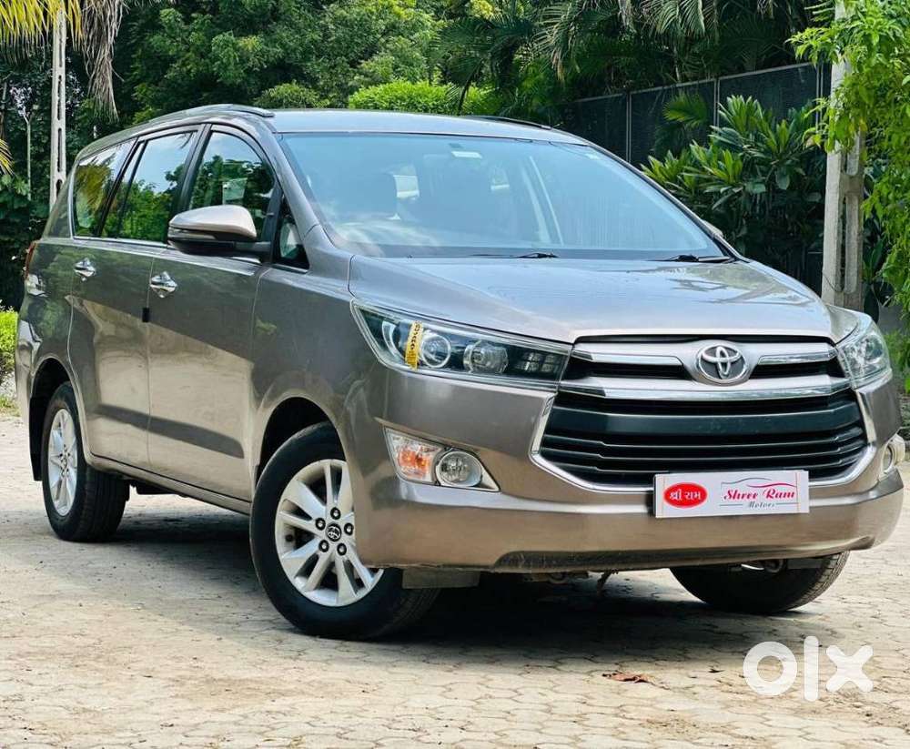 Toyota Innova Crysta 2.4 V, 2016, Diesel