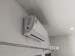1 ton brand new condition AC