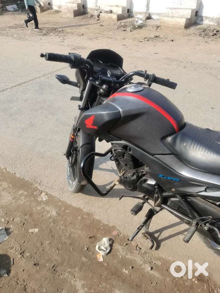 Gadi ak dam ok hai koi Paisa lagane ki zarurat nahi he 60 ka average h