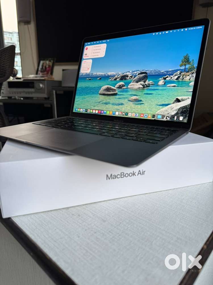 Apple MacBook Air M1 (8GB/256GB, 2021)