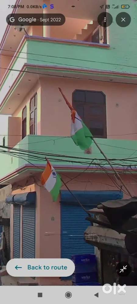 Shop and house dono h with tile lga hua h