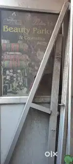 Sale for saloon two doors