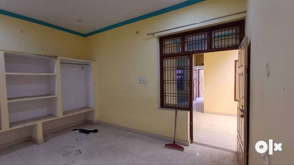 3 Bhk flat with 2 bathroom and balcony