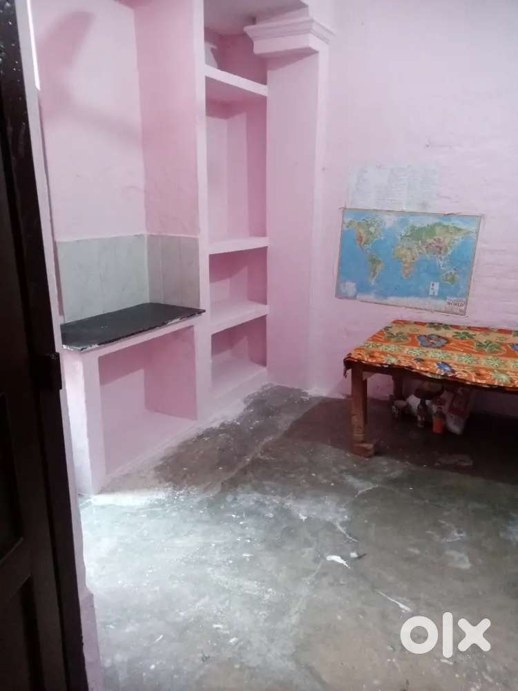 Room for girls and working professional NigamChauraha Mumfordganj