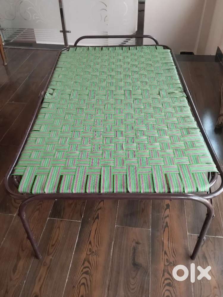 Folding Palang 3feet*6 feet with safety pipe