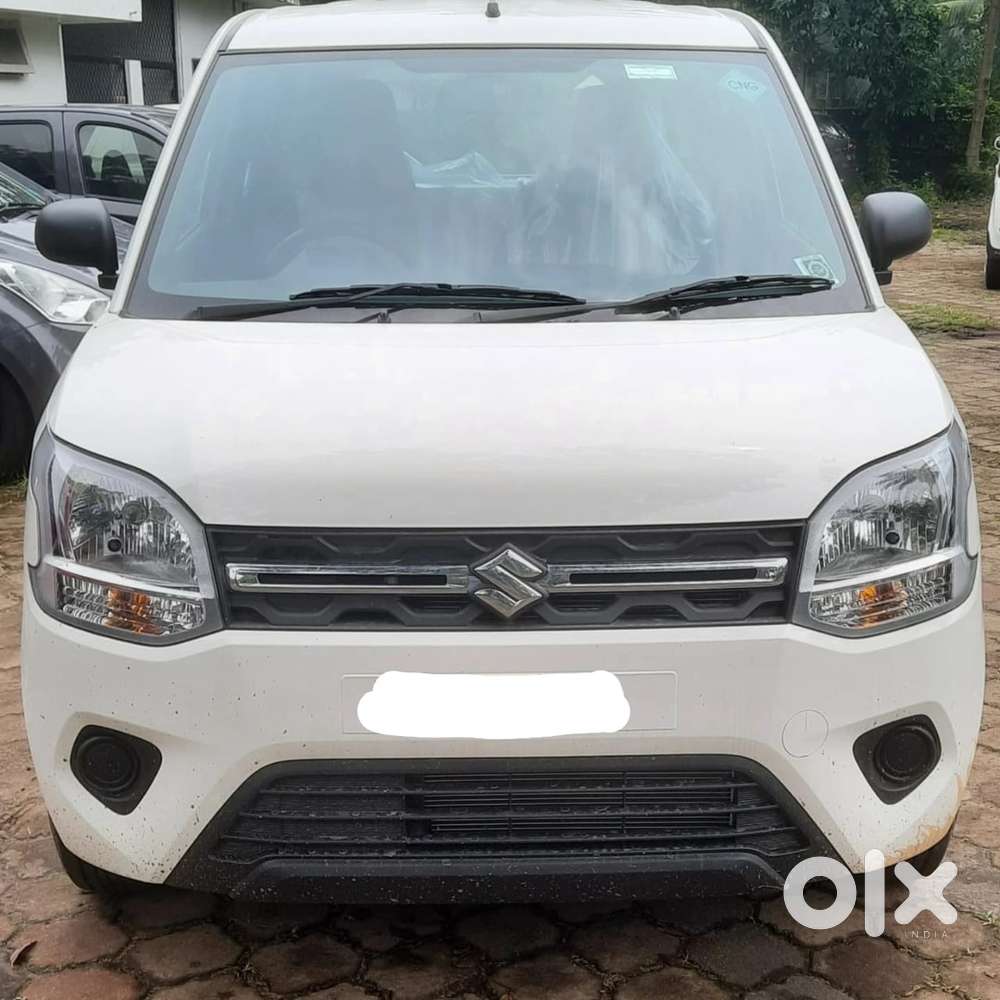 Wagnor attached uber for daily rent 1000