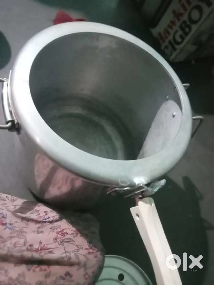 Hawkins BIGBOY 22 litre pressure cooker