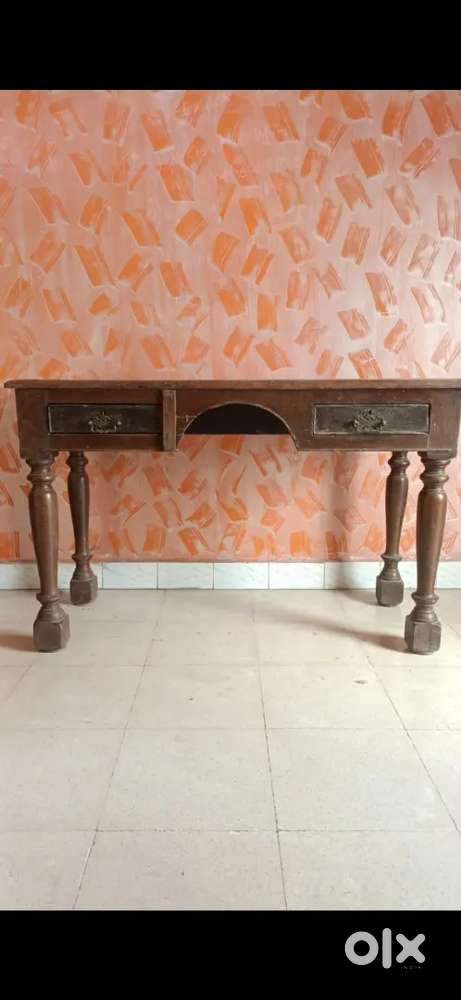 Urgent Table for sale