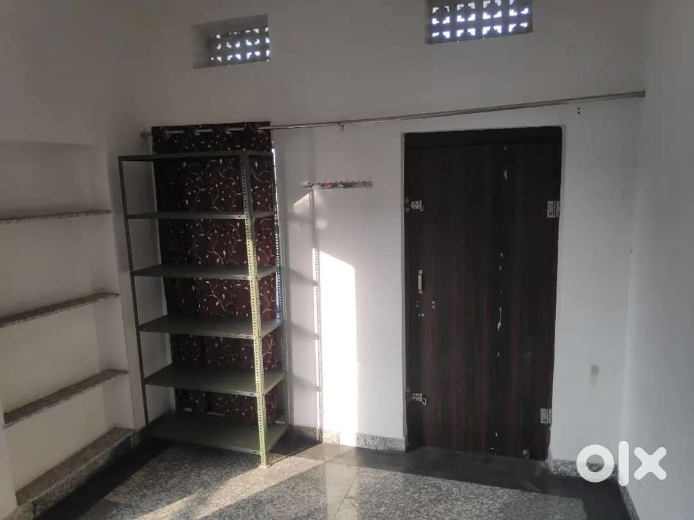 Room availables only for job person ya family person