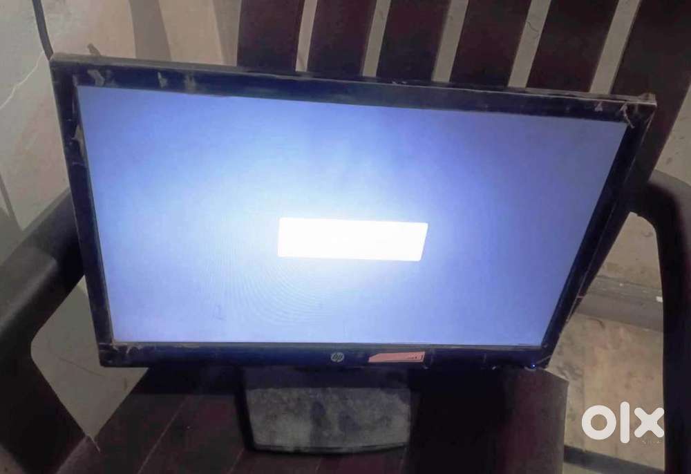 HP 19 INCH LCD MONITOR