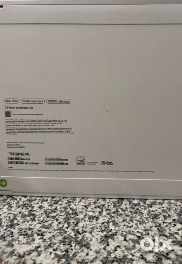 SEALED Apple MacBook Air 13 M4 chip 16GB RAM 512GB SSD