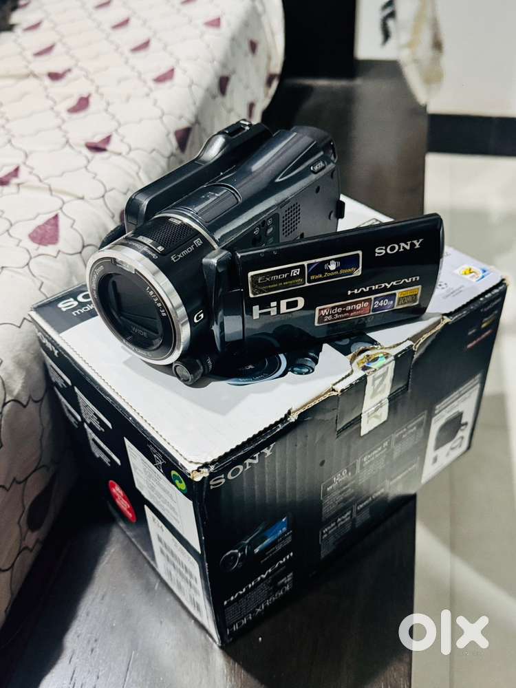 Sony full HD video camera with inbuilt 250gb hard disk