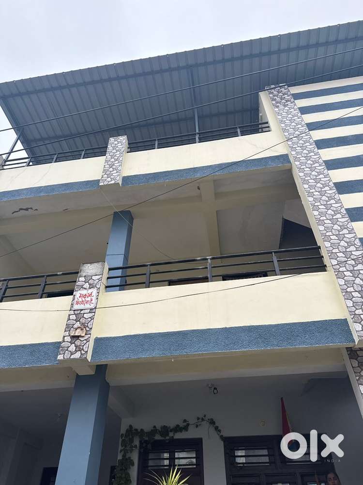 Well maintain 2 bhk flat on first floor with 24 hours water facility