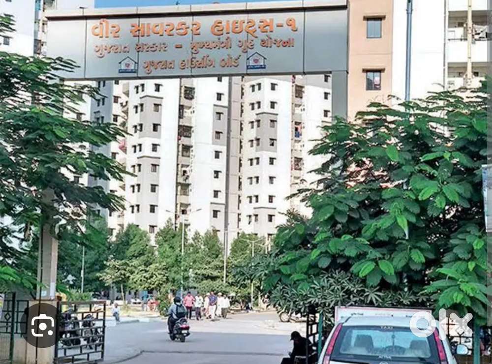 Semi furnished 2bhk flat for rent