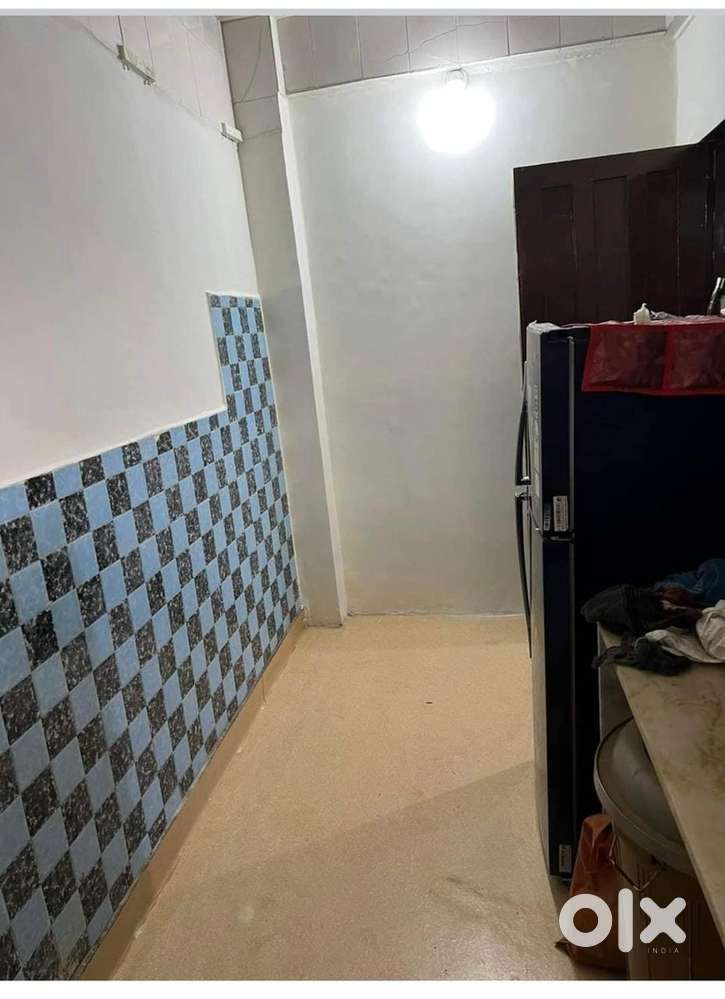 Single occupancy hall room in bangur nagar goregaon west