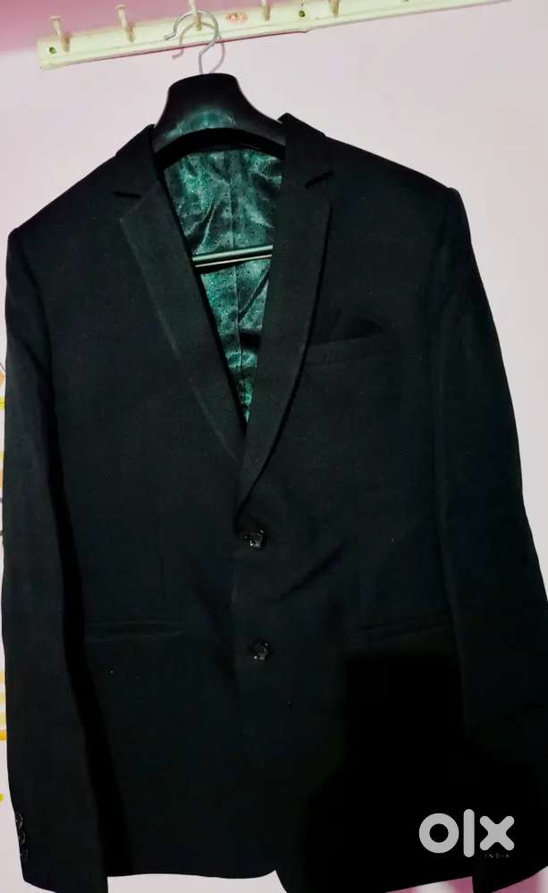Stylish Reception Coat – Hardly Used, Excellent Condition