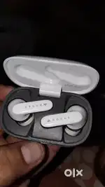 Bluetooth airbuds