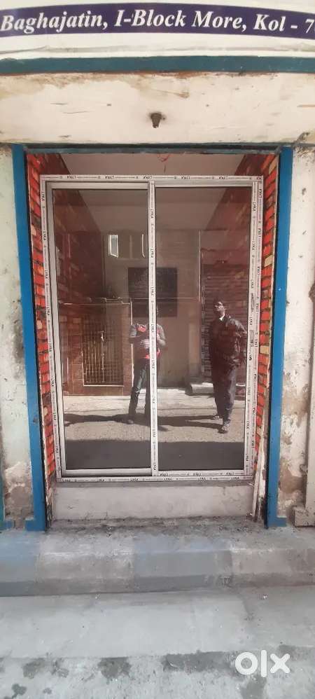 On road Shop Rent in Baghajatin area...