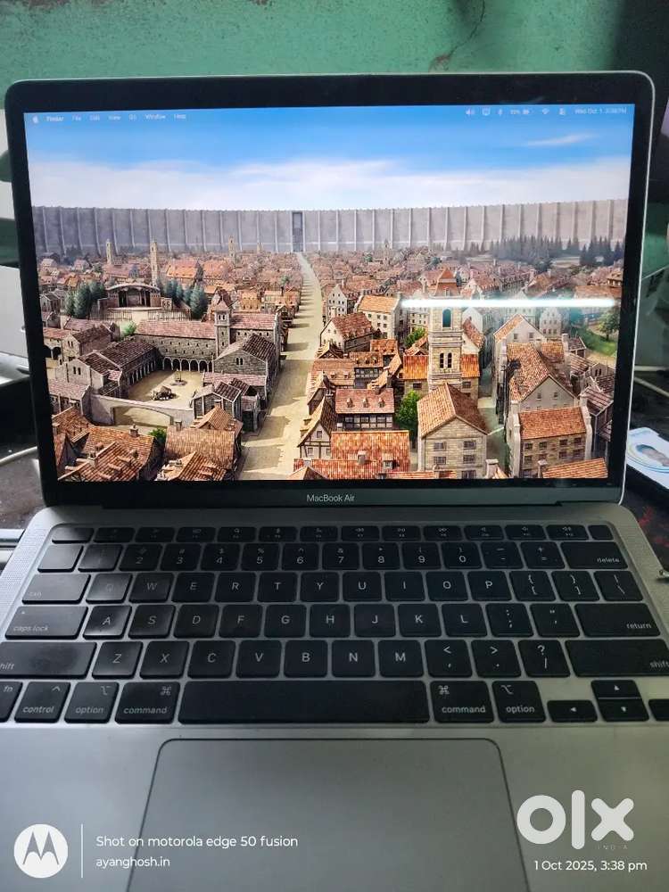Macbook Air M1 8gb 256gb good condition