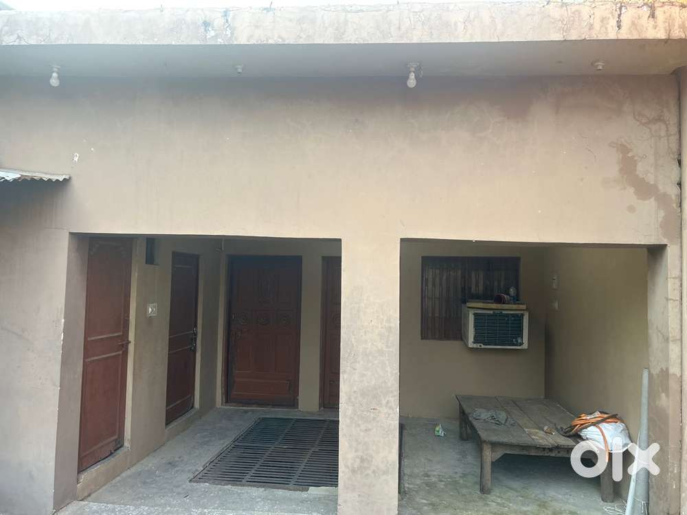 3 BHK house fome rent at Rs 12000 per month near Dr. Manju Tondon