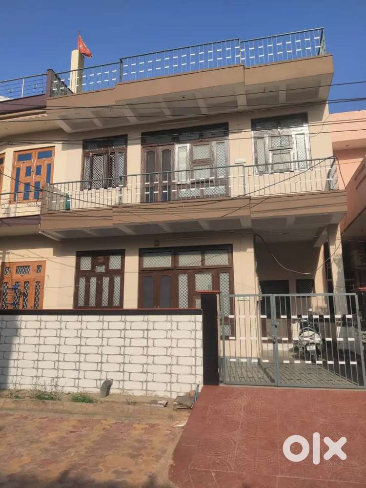 House at Prime Location