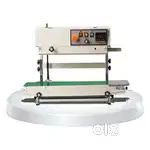 Plastic packaging machine with nitrogen add