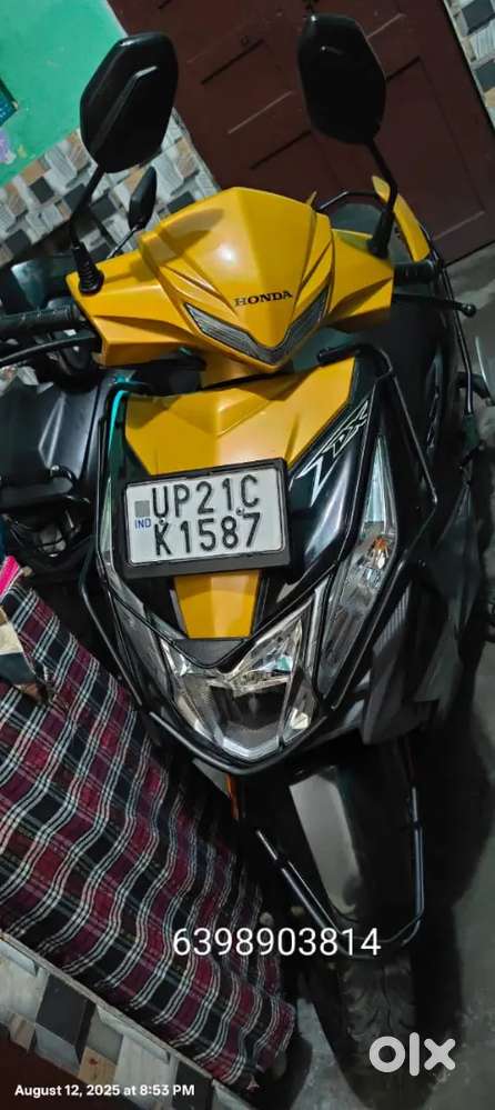 Honda dio deluxe schooty 1st owner girl single hand use
