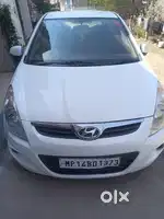 Hyundai i20 excellent Condition and well maintained