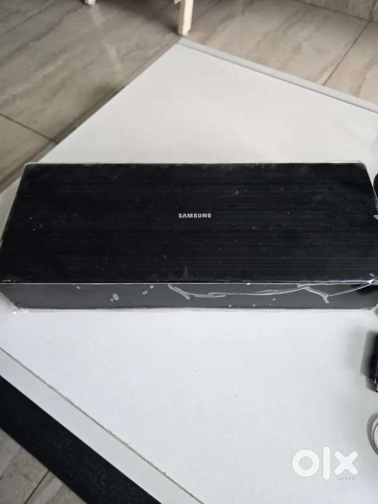 SAMSUNG ONE CONNECT BOX AND CABLE FOR FRAME TV