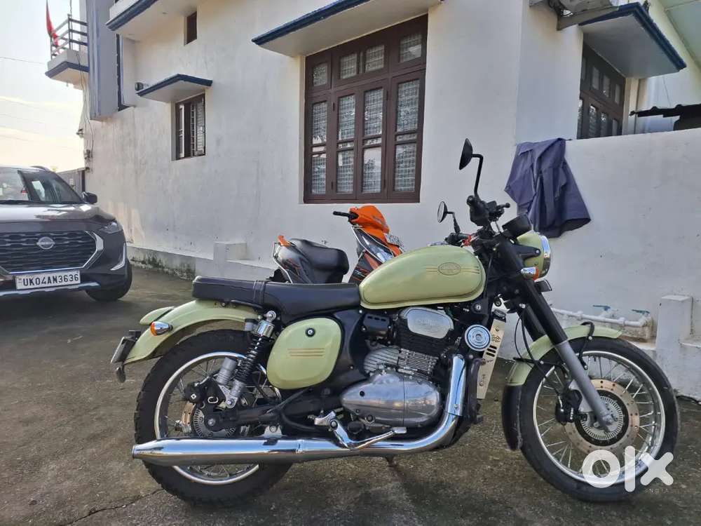 Jawa 42 bike very less driven ,single owner