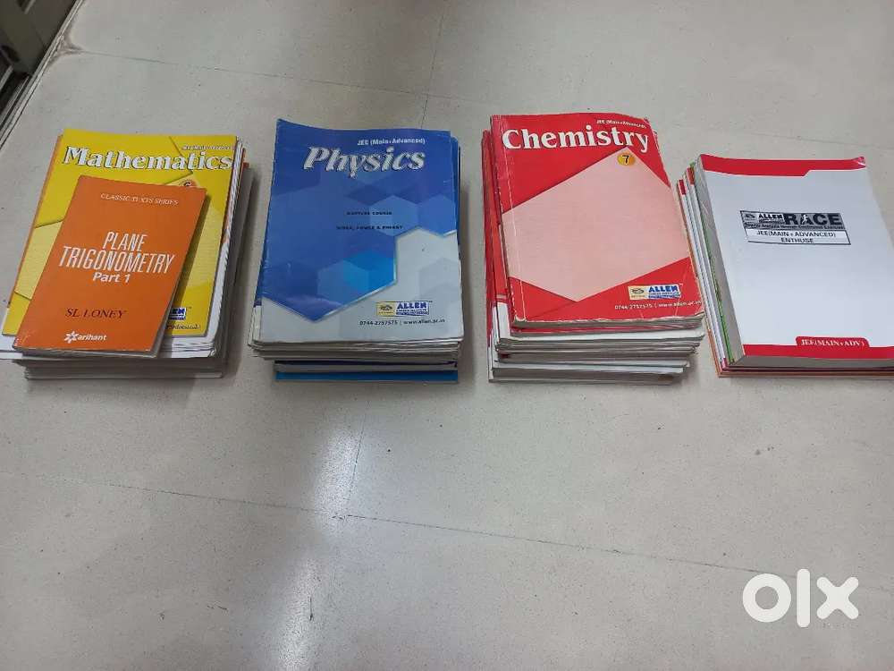 JEE Mains + Advanced Physics Chemistry Maths 11th + 12th Books
