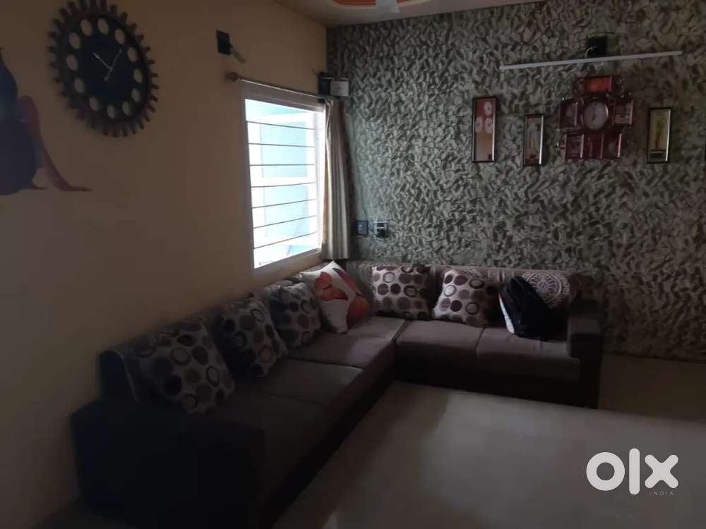 2bhk furnished flat for rent Vastrapur 24000 family