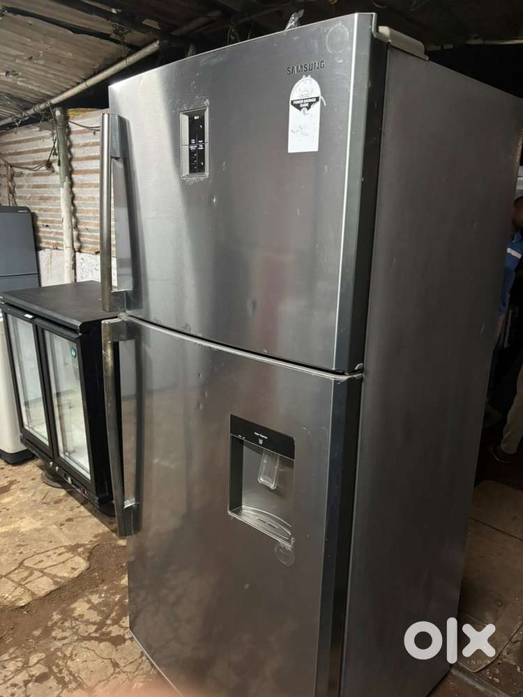 Samsung 541 liter refrigerator available good condition