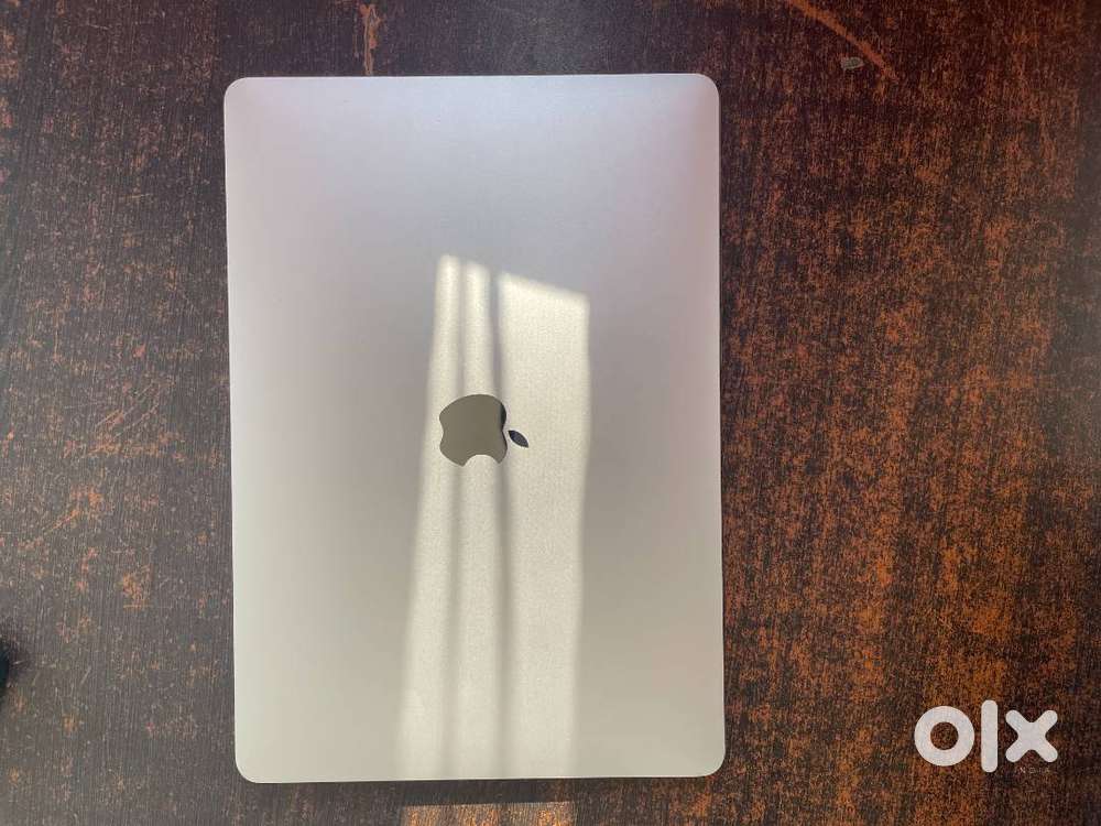 Apple MacBook Air 2020  Core i3  8GB RAM  256GB SSD  Excellent Con