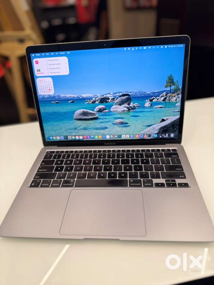 Apple MacBook Air M1 (8GB/256GB, 2021)