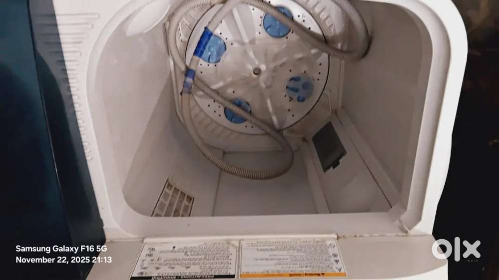Samsung semi automatic washing machine
