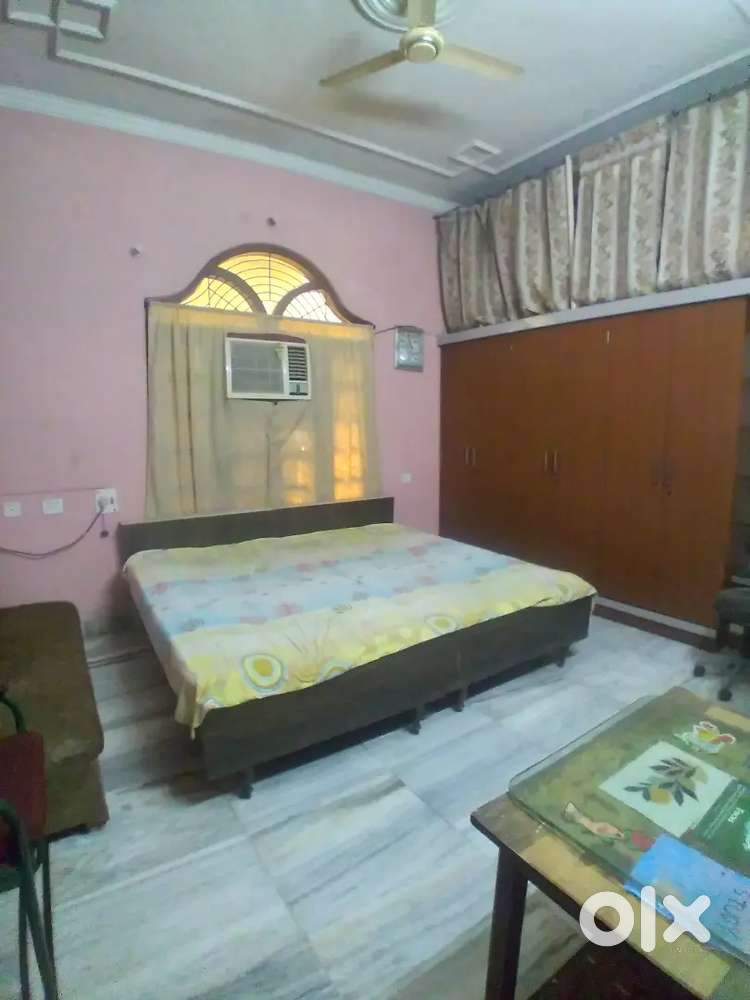 Room on rent furnished, bachelor's allowed, ro, inverter, Geyser, ac