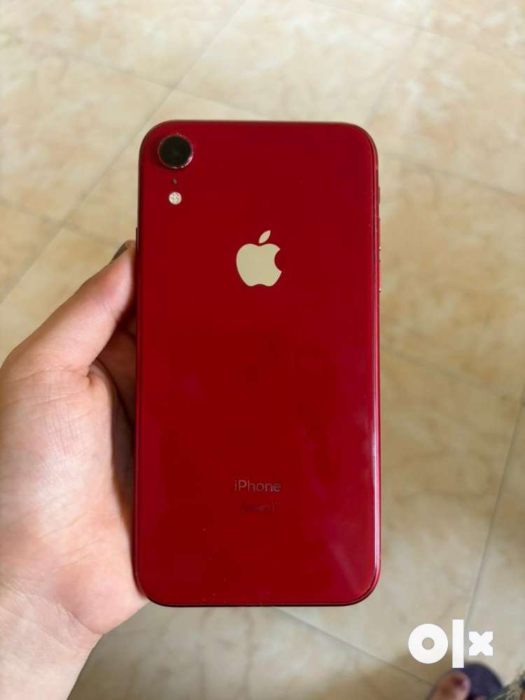 Free 2 chargers and 4 mobile covers with iphone Xr