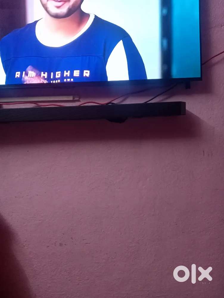 Samsung HW-Q600F Q Series Soundbar 3.1.2 Ch Sound and Subwoofer
(Atoms